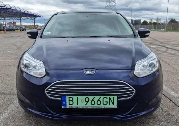 Ford Focus cena 29889 przebieg: 143535, rok produkcji 2017 z Białystok małe 121